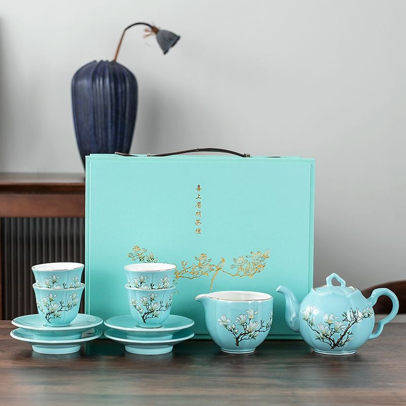 Juego de Té de Porcelana con Diseño Floral Azul