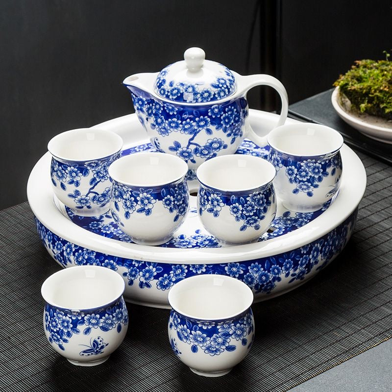 Set de Té de Porcelana con Diseños Clásicos en Azul y Blanco