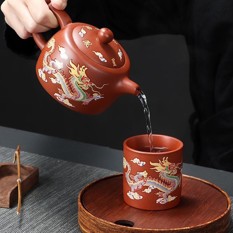 Juego de Té de Arcilla Yixing con Motivos de Dragón