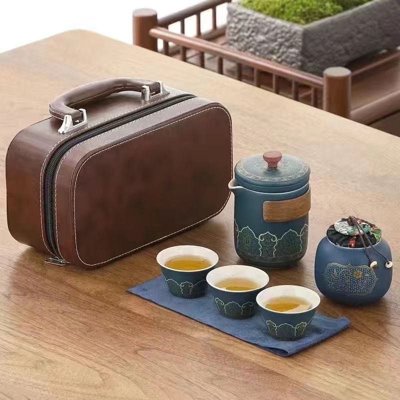 Set de Té Portátil con Estuche Elegante