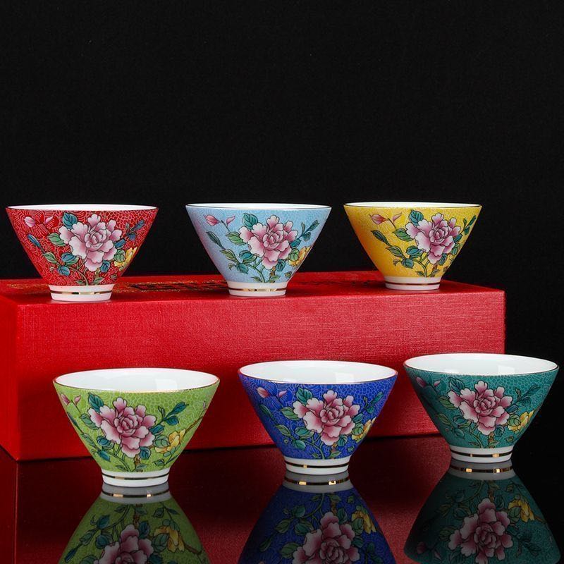 Set de Tazas de Té de Porcelana con Motivos Florales