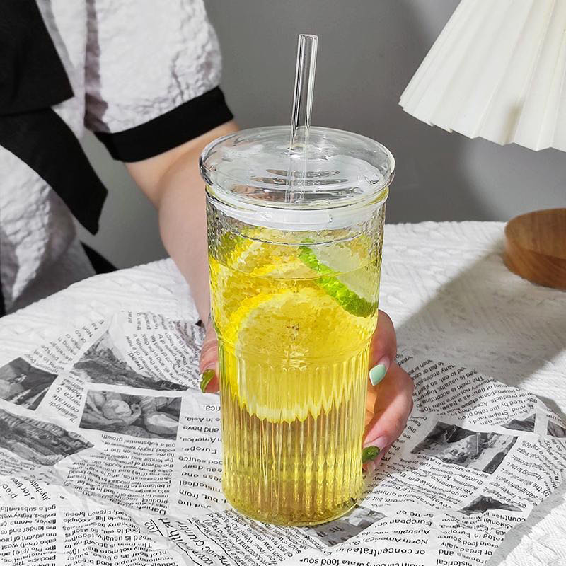 Vaso de Vidrio Texturizado con Tapa y Carrizo (Sorbete)