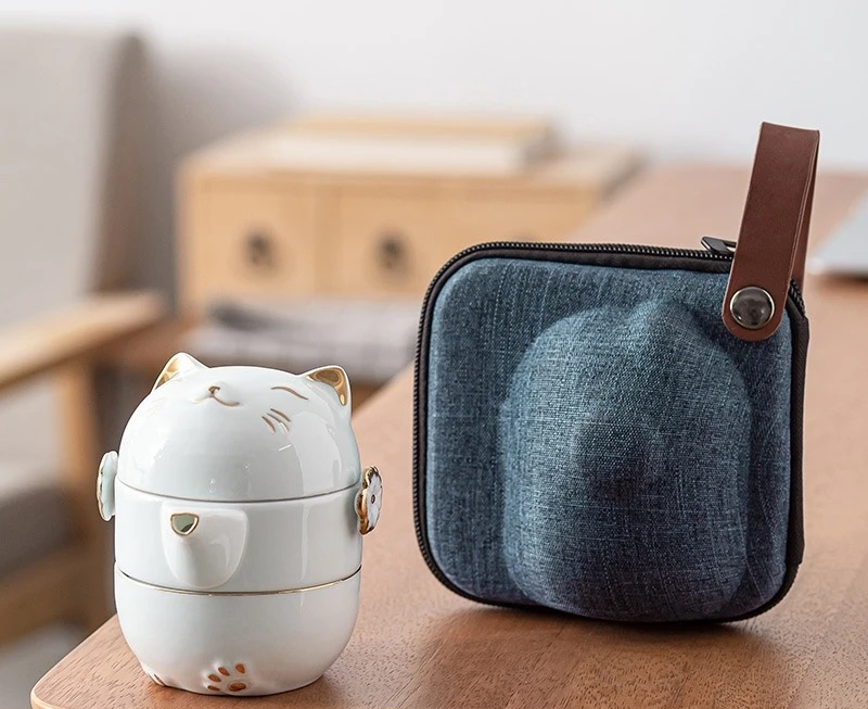 Set de Té Portátil "Gato de la Suerte" con Estuche - Diseño Desmontable