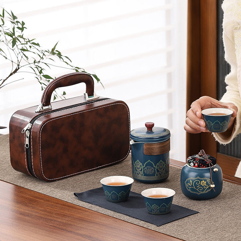 Set de Té Portátil con Estuche Elegante