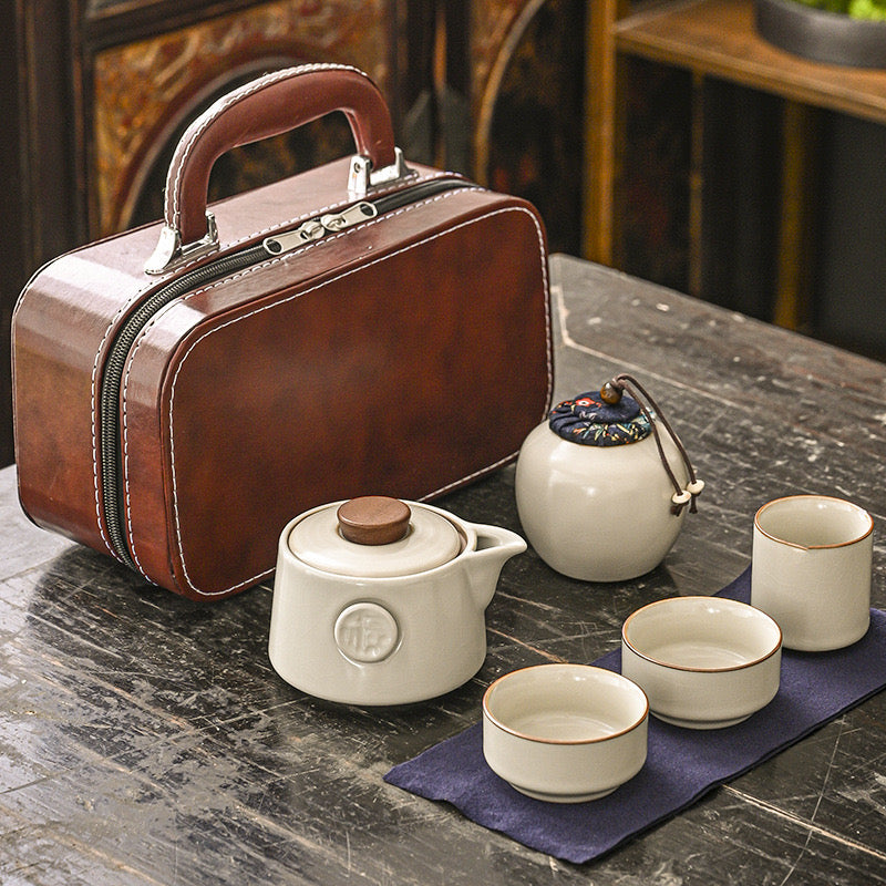 Set de Té Portátil de Porcelana con Estuche de Viaje